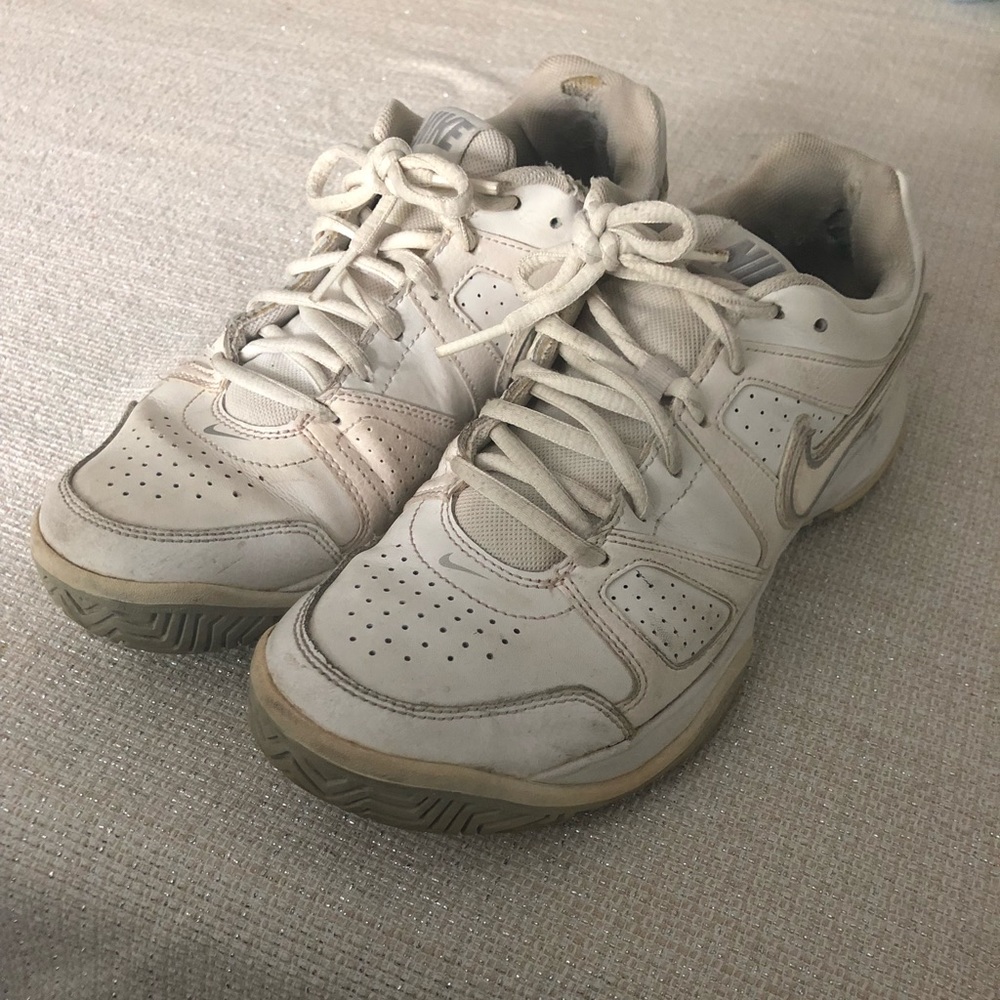 NIKE sneakers